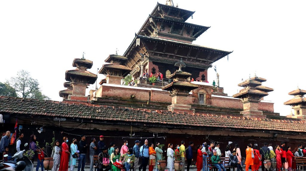 वर्षमा एक दिन खुल्ने तलेजु भवानी मन्दिरमा दर्शनार्थीको भीड